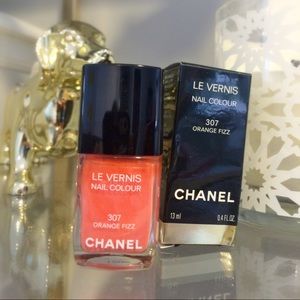 NIB CHANEL Orange Fizz 307 nail polish ltd edition