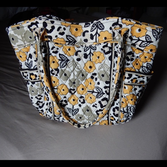 Vera Bradley Handbags - Vera Bradley "Go Wild" Medium Tote