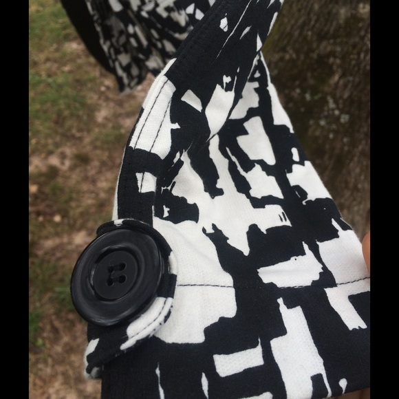 Abstract winter jacket - Picture 3 of 4