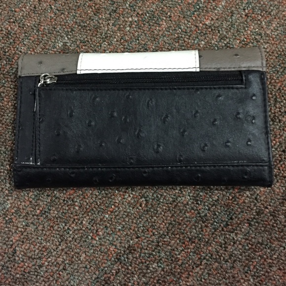 Guess wallet - Picture 4 of 4