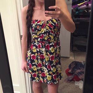 Kimchi Blue Strapless Dress