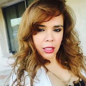 Meet your Posher, Viviana