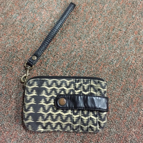 Aztec Wristlet - Picture 1 of 2