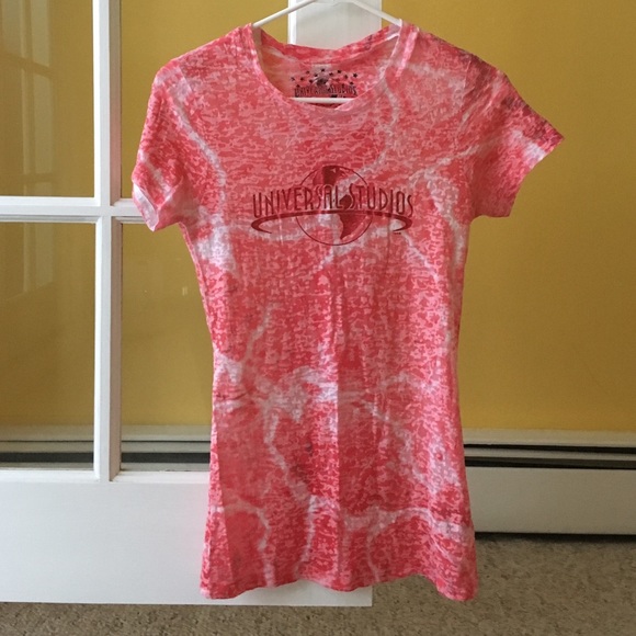 Pink universal studios tee - Picture 1 of 3