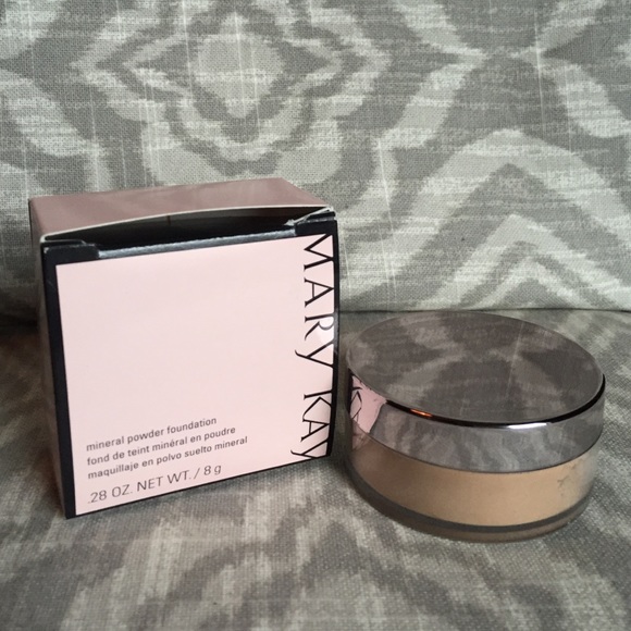 Mary Kay mineral powder foundation