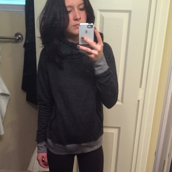 Nike pullover sweatshirt