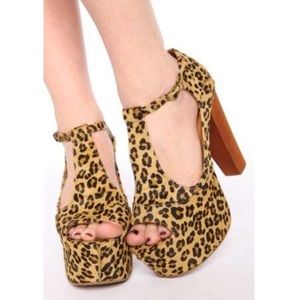 LAST MARKDOWN‼️Foxy lay-deh leopard print