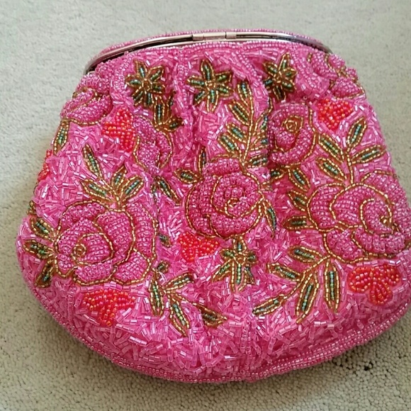 Gorgeous beaded evening Clutch - Picture 2 of 4