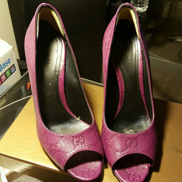 Used Peep toe pumps