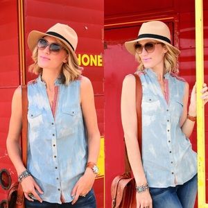 DISTRESSED CHAMBRAY TOP