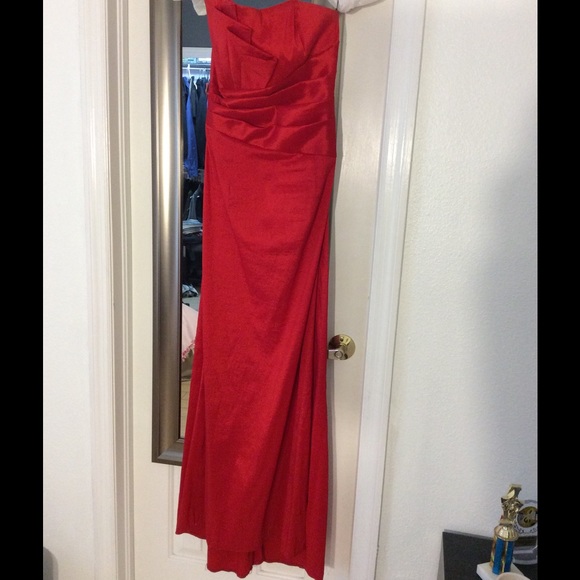 Jessica McClintock Gown - Picture 2 of 3