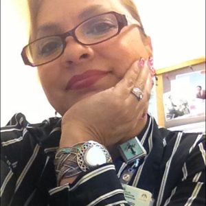 Meet your Posher, Jeannette