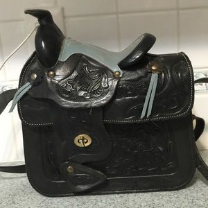 NWOT REAL LEATHER HAND CRAFTED BLACK SADDLE PURSE
