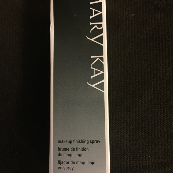 Mary Kay Finishing Spray