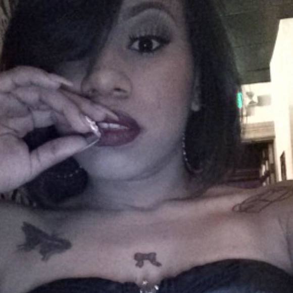 Meet your Posher, Susiee