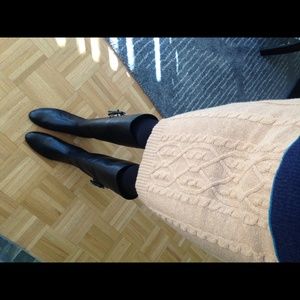 Romantic soft knit skirt