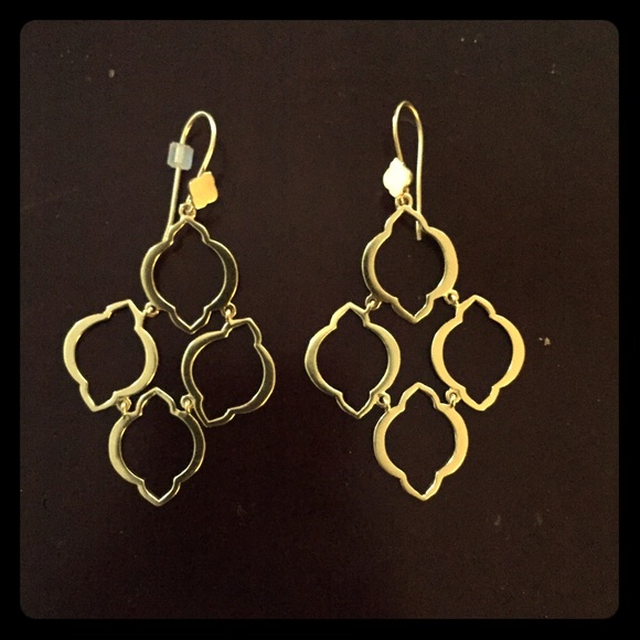 Stella and dot gold earrings