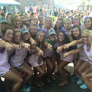 Meet your Posher, Dominique