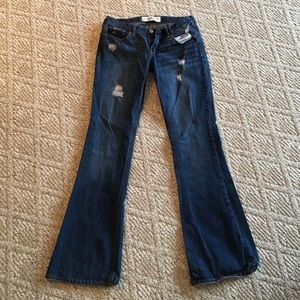 Hollister Size 7 Flared Jeans Dark Wash Hollister Size 7 Flared Jeans Dark Wash