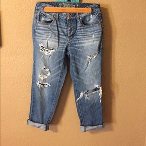 Boy crop destructed jeans