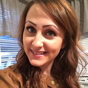 Meet your Posher, Sondra