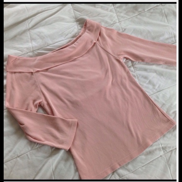 Pink THE LIMITED off the shoulder knit top - Picture 3 of 3