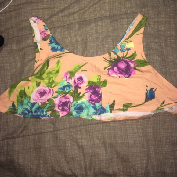 Floral cropped top - Picture 3 of 3