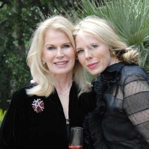 Meet your Posher, Cassandra