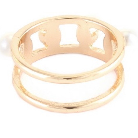 Ami 4 Pearl Gold Ring - Picture 2 of 2