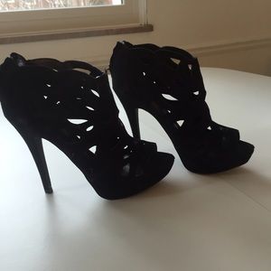 Aldo "Campbell" suede cutout platform heel