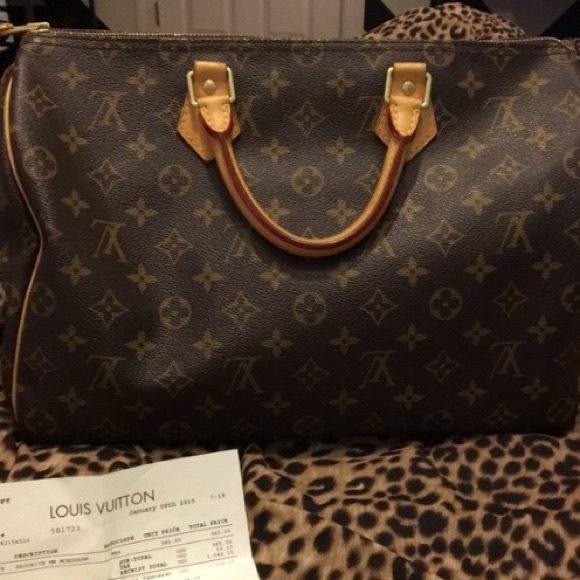 Authentic LV Speedy 35.