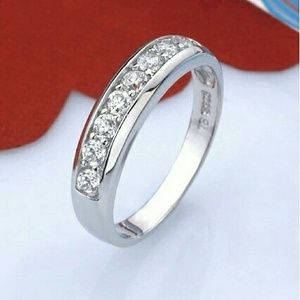 925 Sterling Silver Crystal CZ Diamond Ring sz 6.5