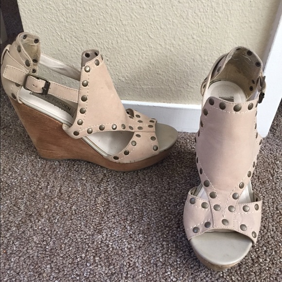 Steve Madden "Tarin" wedges