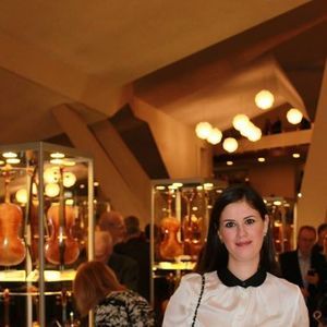 Meet your Posher, Oneda