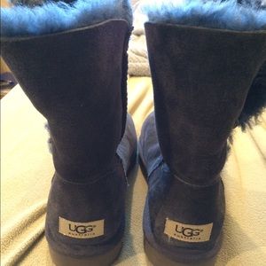 Navy Blue Low single button uggs