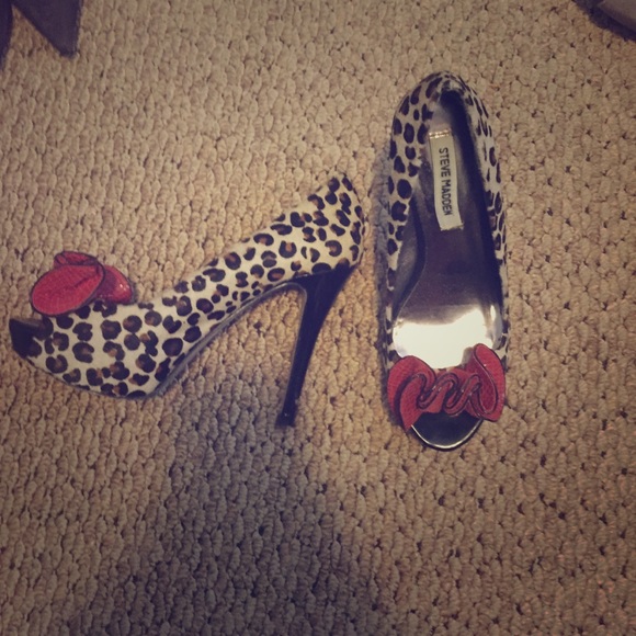 Steve Madden leopard peep toe pumps - Picture 1 of 3