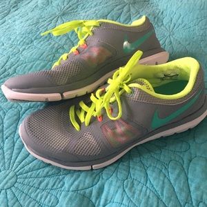BRAND NEW CONDITION Nike Flex Run