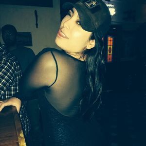 Meet your Posher, Crystal