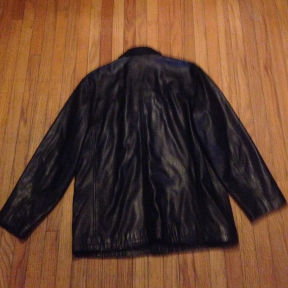 Leather jacket - Picture 3 of 4
