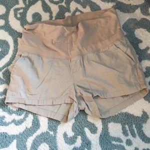 Linen khaki maternity shorts