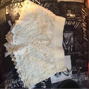 Lace shorts