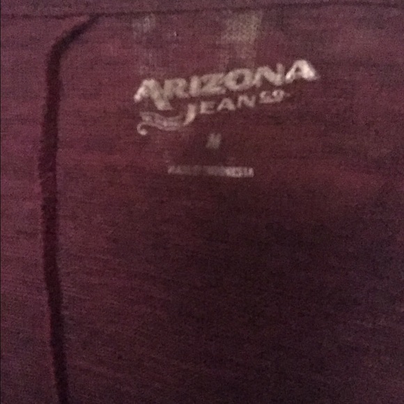 Casual maroon shirt with lace on bottom - Picture 3 of 3