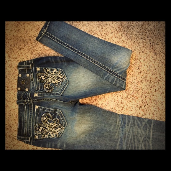Signature-Rise Skinny Miss me jeans size 27