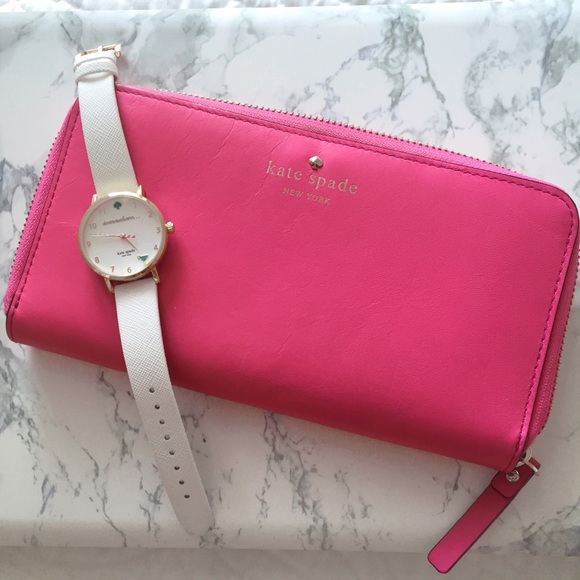 Kate Spade Hot Pink Wallet