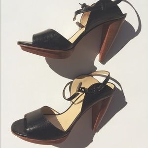 Black Lenna heel