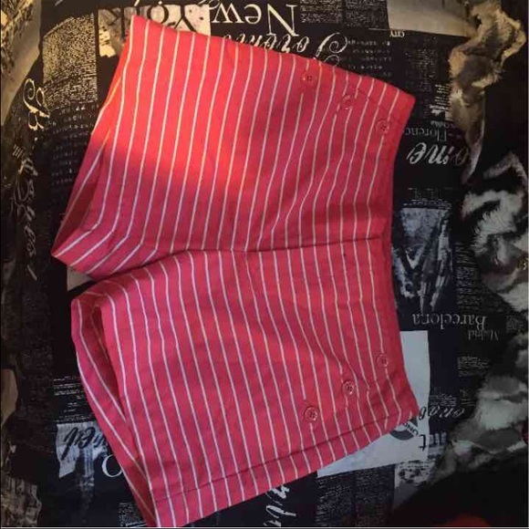 Stripped pink and white high waisted shorts