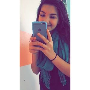 Meet your Posher, Mya