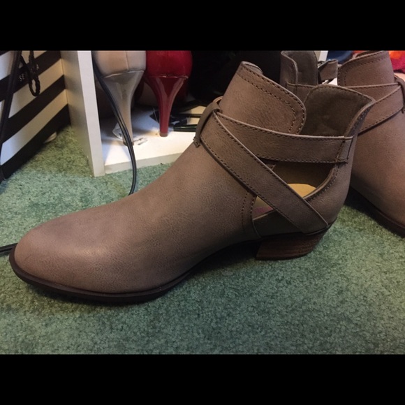 Cute booties!