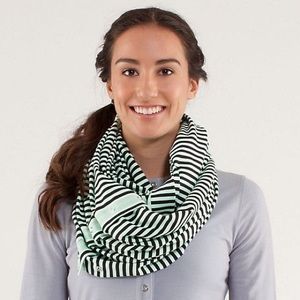 Mint Lululemon Vinyasa Scarf