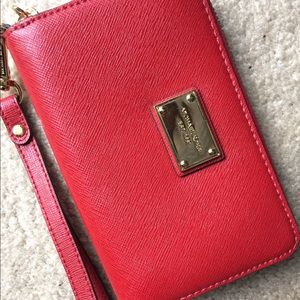 Michael Kors wristlets for iPhone 5/5s